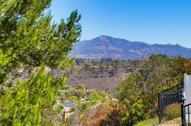 13523 Tradition St, San Diego, CA 92128
