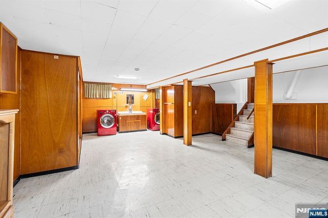 18 Ravine Court, Clifton, NJ 07013