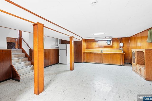 18 Ravine Court, Clifton, NJ 07013