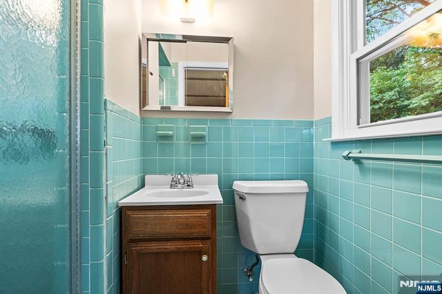 18 Ravine Court, Clifton, NJ 07013