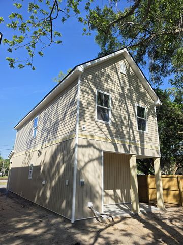 4826 Gaynor Avenue, North Charleston, SC 29405