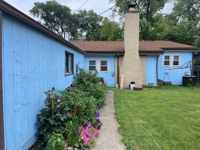 4930 S Luna Avenue, Chicago, IL 60638