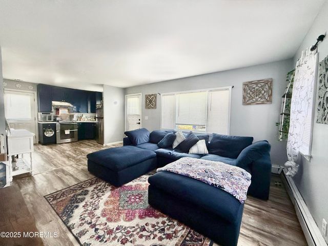 13 Middlesex Avenue, Keyport, NJ 07735