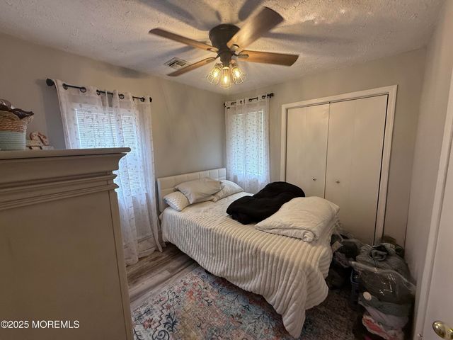 13 Middlesex Avenue, Keyport, NJ 07735