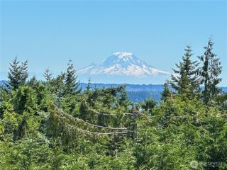 7306 Lone Eagle Place NW, Bremerton, WA 98312