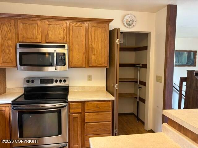 3700 Gary Cooper Circle, Anchorage, AK 99507