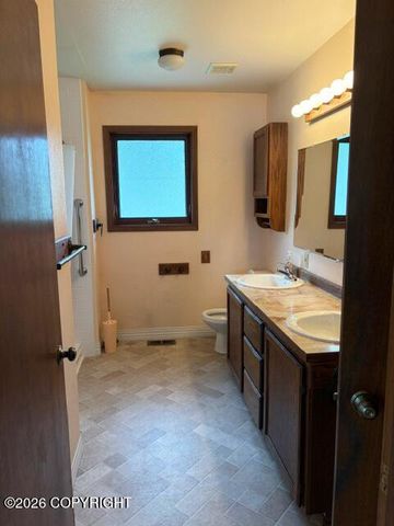 3700 Gary Cooper Circle, Anchorage, AK 99507