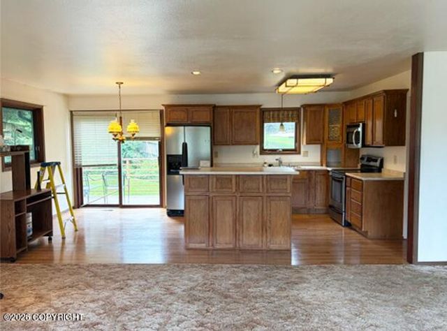 3700 Gary Cooper Circle, Anchorage, AK 99507