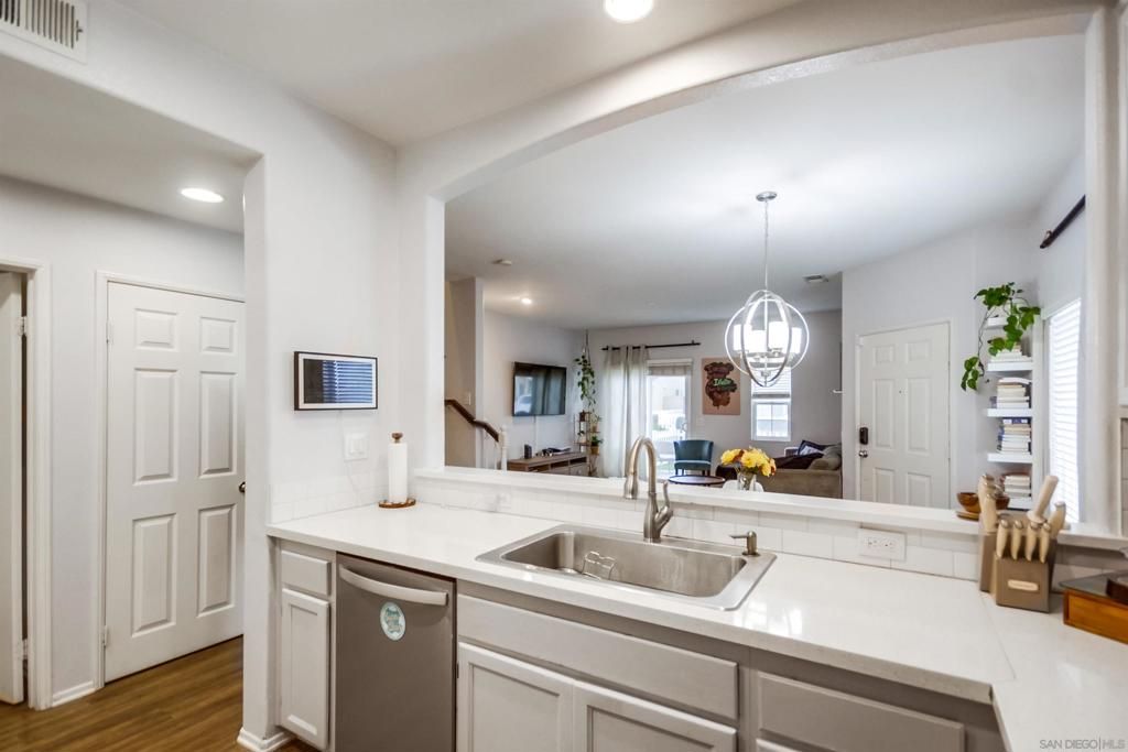 Image 23 of property listing at 1449 Normandy Drive, Chula Vista, CA 91913