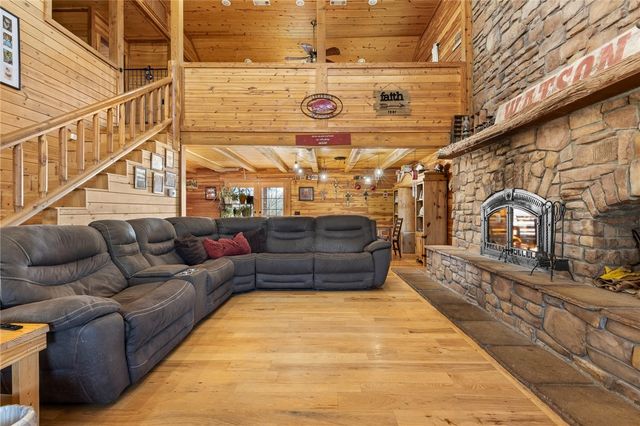 11227 Dunkard Road, Alpena, AR 72611