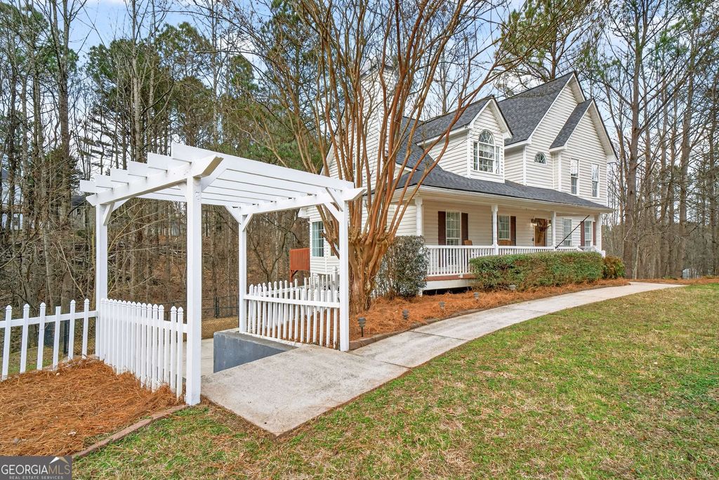 213 Kipling Drive, Dallas, GA 30132