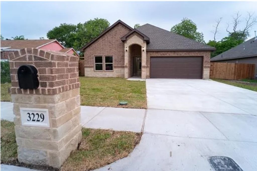 3229 Thannisch Avenue, Fort Worth, TX 76105 — photo 2
