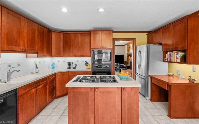4103 Stonebrook Farms Road, Greensboro, NC 27406