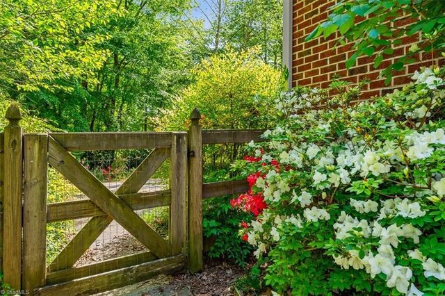 4103 Stonebrook Farms Road, Greensboro, NC 27406