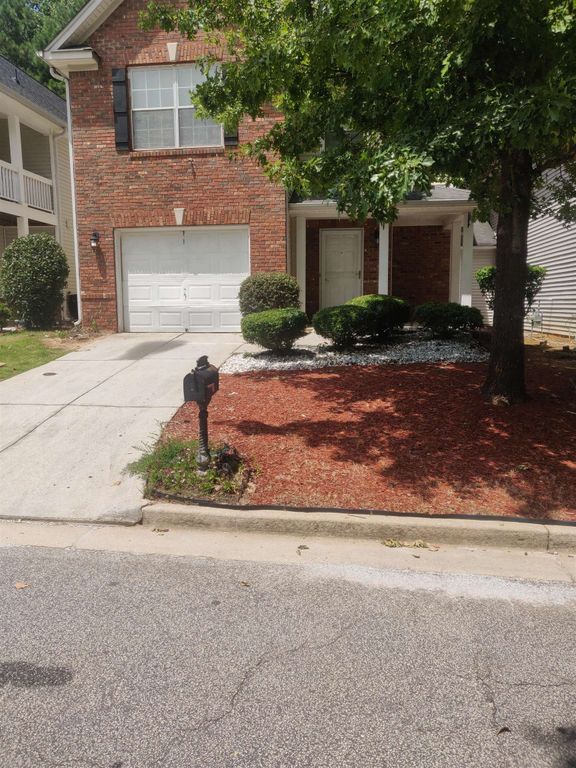 679 Shadow Lakes Drive, Lithonia, GA 30058
