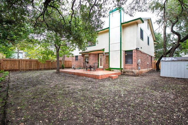 6914 Dallas DR, Austin, TX 78729