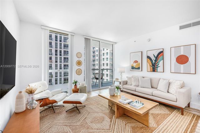 253 NE 2nd St 1606, Miami, FL 33132