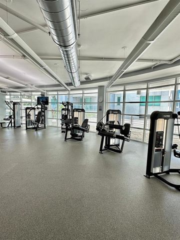 253 NE 2nd St 1606, Miami, FL 33132