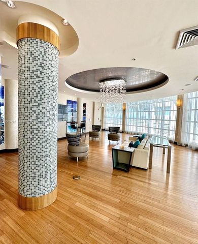 253 NE 2nd St 1606, Miami, FL 33132