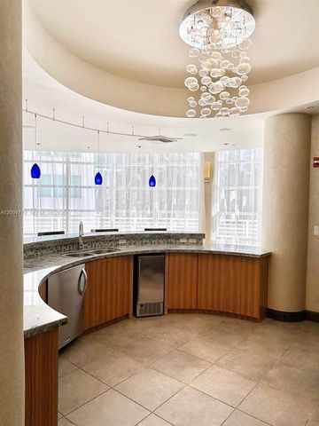 253 NE 2nd St 1606, Miami, FL 33132