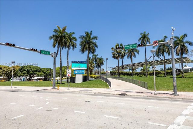 253 NE 2nd St 1606, Miami, FL 33132