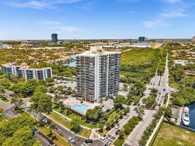 3375 N Country Club Dr 208, Aventura, FL 33180