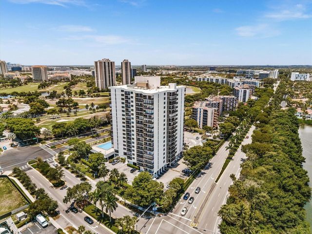 3375 N Country Club Dr 208, Aventura, FL 33180