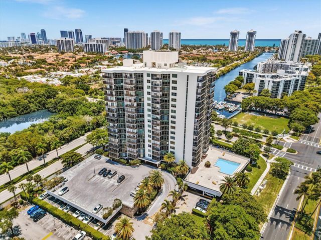 3375 N Country Club Dr 208, Aventura, FL 33180