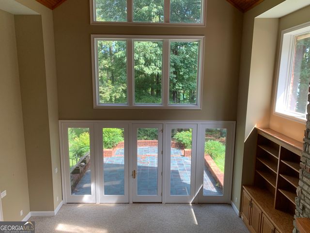 727 Kings Bench Drive, Hartwell, GA 30643