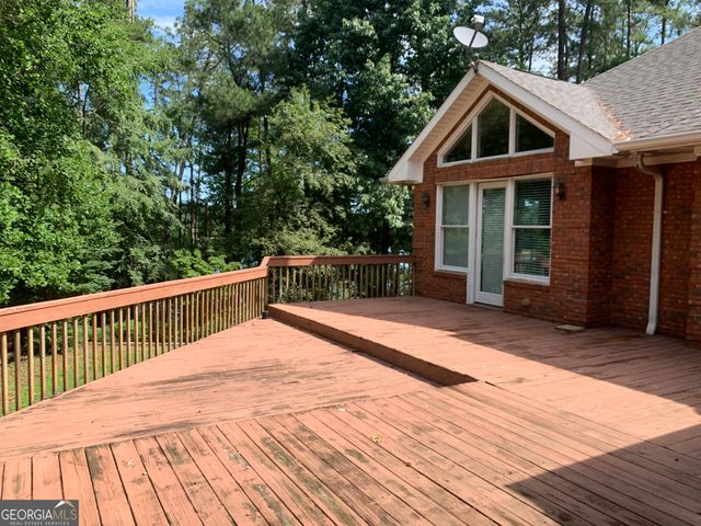 727 Kings Bench Drive, Hartwell, GA 30643