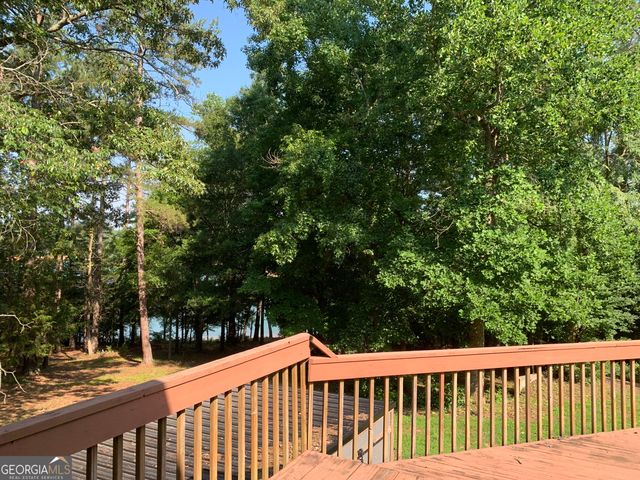 727 Kings Bench Drive, Hartwell, GA 30643