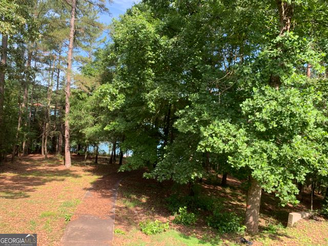 727 Kings Bench Drive, Hartwell, GA 30643