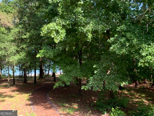 727 Kings Bench Drive, Hartwell, GA 30643