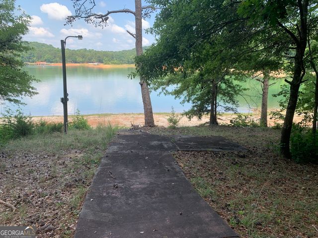 727 Kings Bench Drive, Hartwell, GA 30643