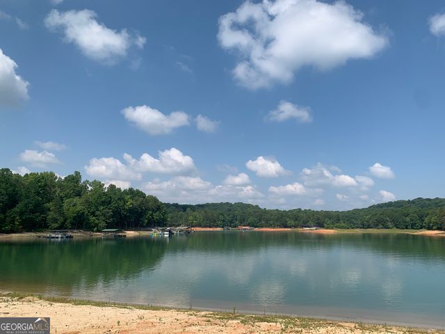 727 Kings Bench Drive, Hartwell, GA 30643