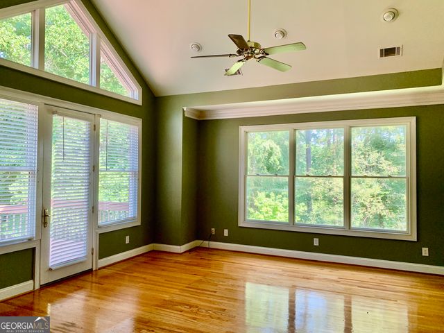 727 Kings Bench Drive, Hartwell, GA 30643