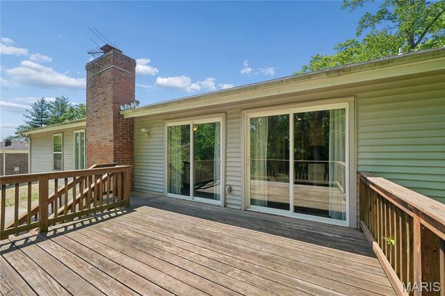 835 Bergquist Drive, Ballwin, MO 63011