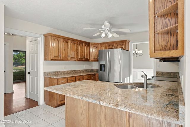 1509 Manchester Dr, Elizabethtown, KY 42701