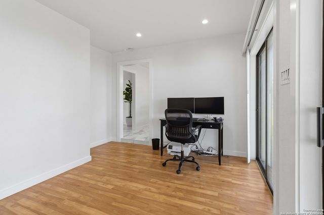 107 Oak Crest, Canyon Lake, TX 78133