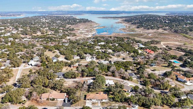 107 Oak Crest, Canyon Lake, TX 78133