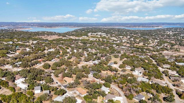 107 Oak Crest, Canyon Lake, TX 78133