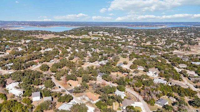 107 Oak Crest, Canyon Lake, TX 78133