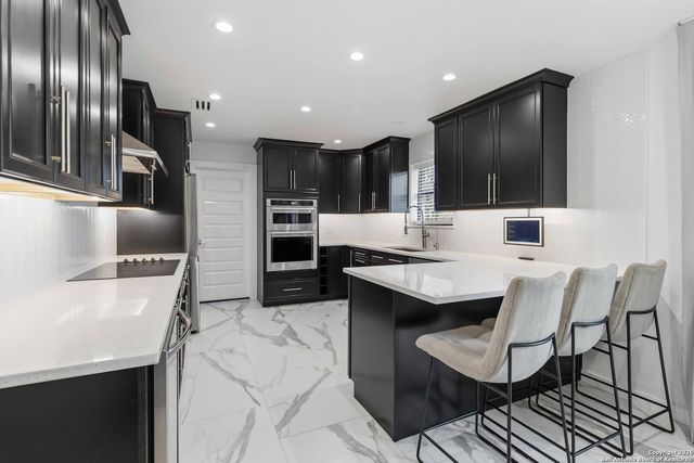 107 Oak Crest, Canyon Lake, TX 78133