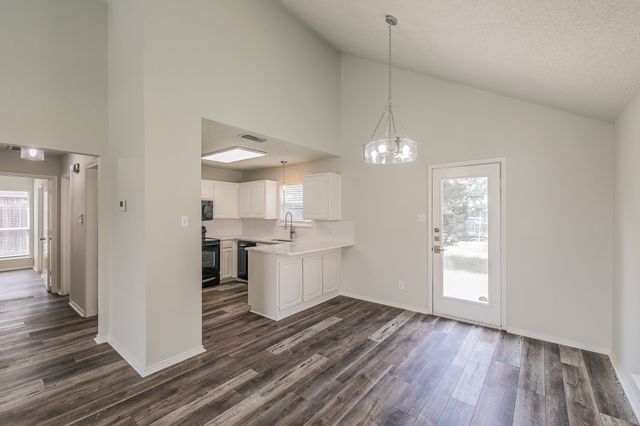 1217 RIO GRANDE Drive, Benbrook, TX 76126