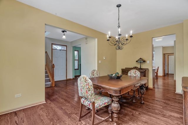 18568 W Point Drive, Tinley Park, IL 60477