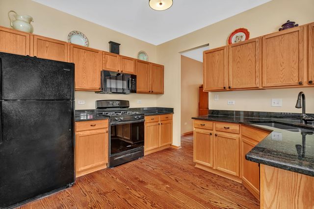 18568 W Point Drive, Tinley Park, IL 60477