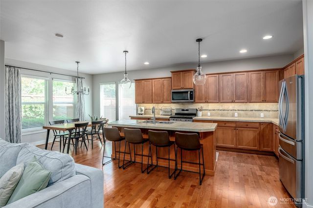 7728 Keystone Avenue NE, Lacey, WA 98516