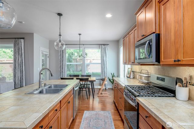 7728 Keystone Avenue NE, Lacey, WA 98516