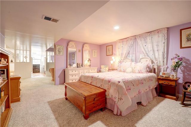 3807 S Union Street, Independence, MO 64055