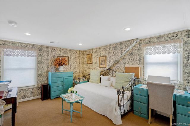 67 Combes Avenue, Hicksville, NY 11801